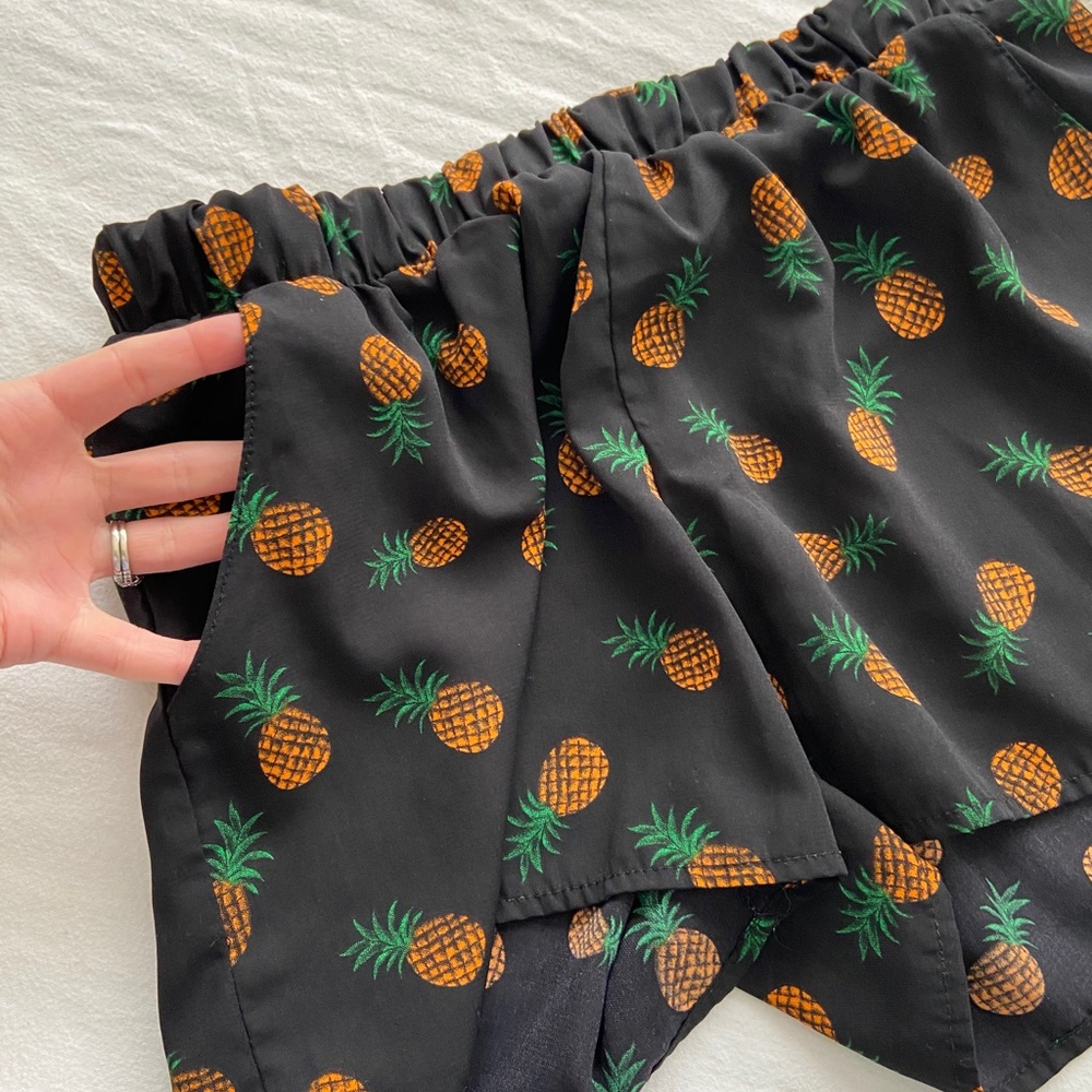 Miss Daisy Pineapple Shorts